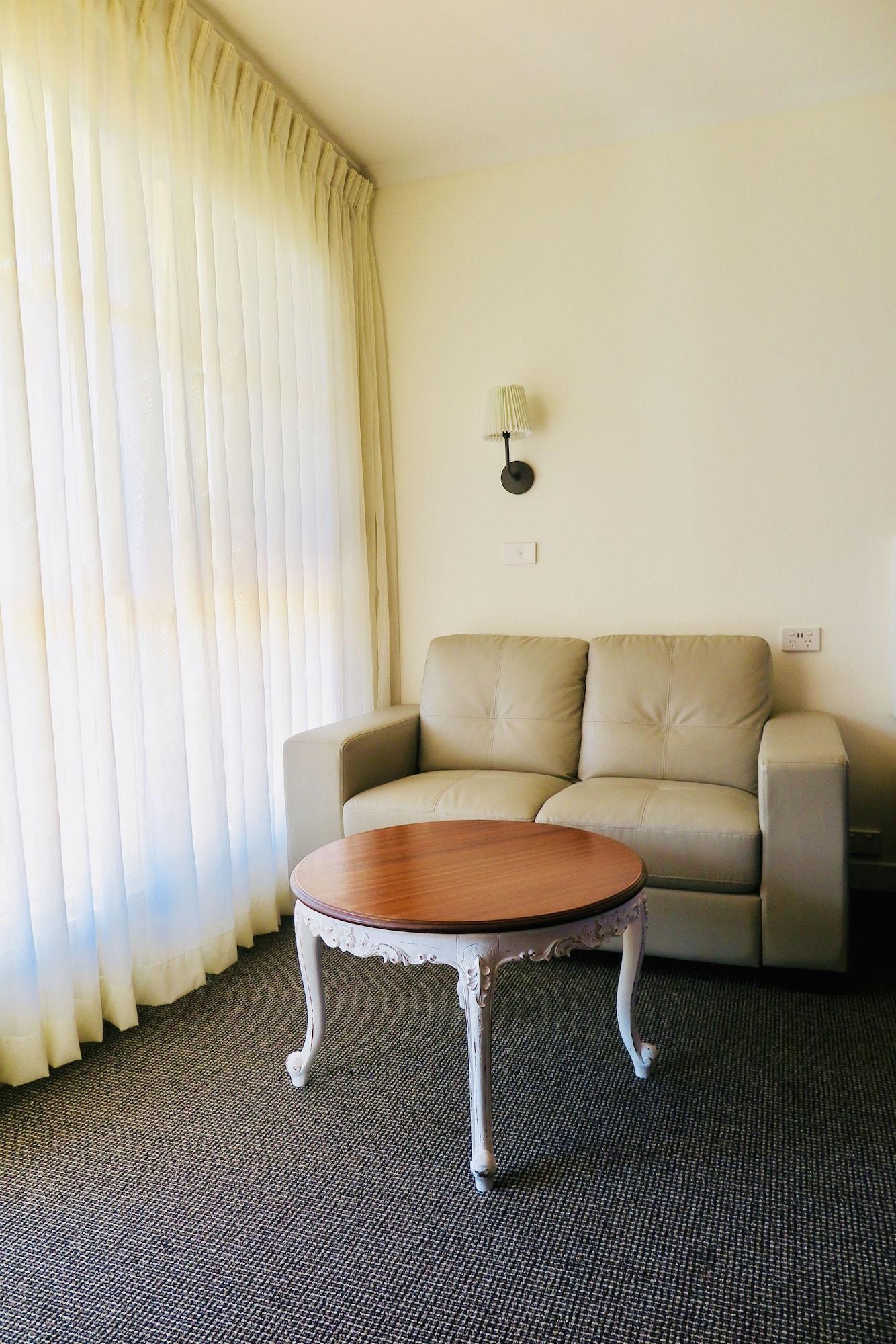 Summerhill Motor Inn (Adults Only) Merimbula Kültér fotó