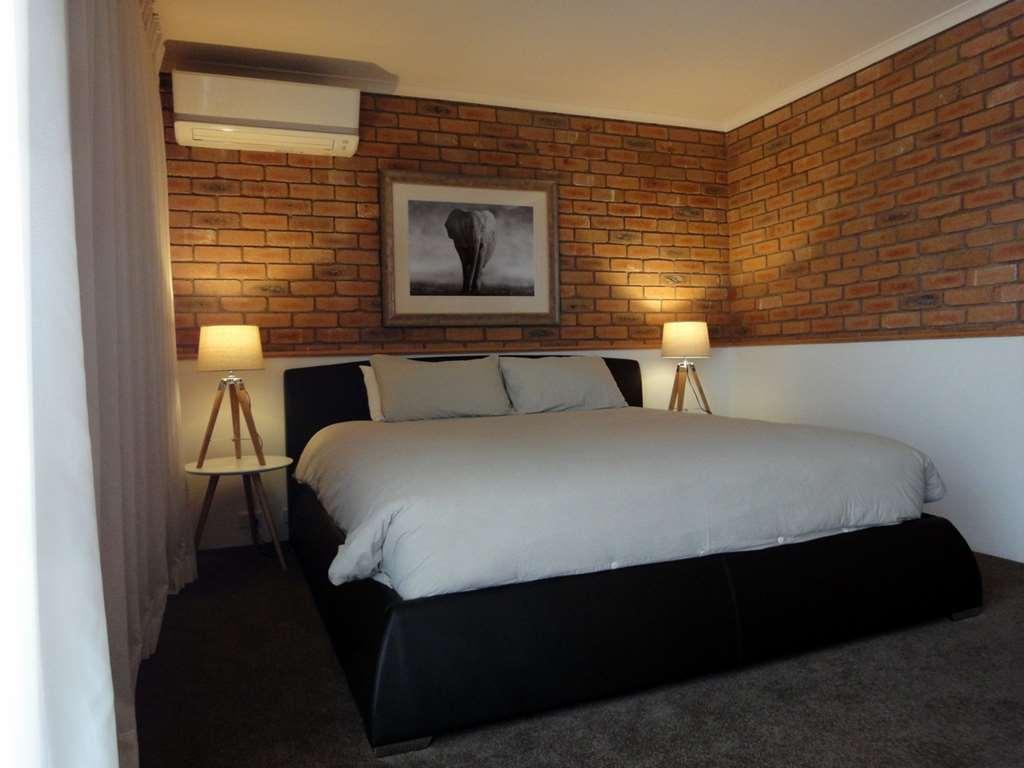 Summerhill Motor Inn (Adults Only) Merimbula Szoba fotó