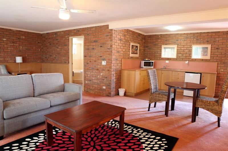 Summerhill Motor Inn (Adults Only) Merimbula Kültér fotó